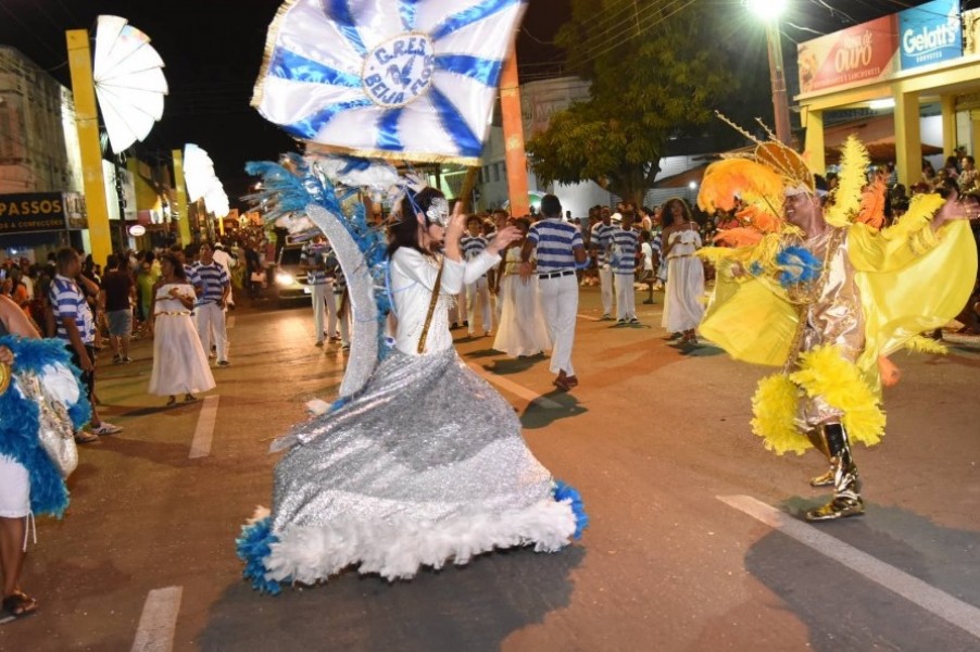 Edital confirma a participação de 3 escolas de samba no desfile de Floriano