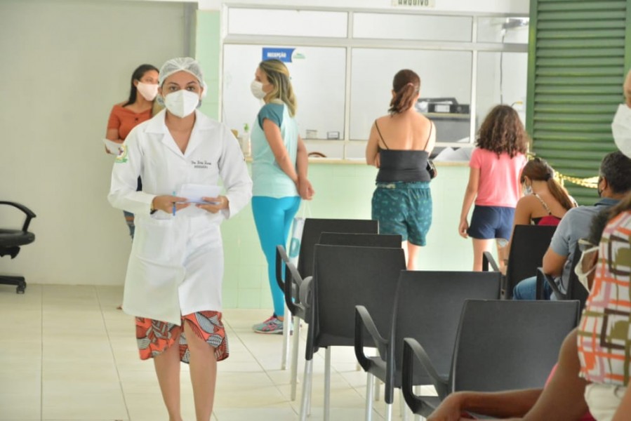 Saúde de Floriano e HTN firmam parceria para reforçar atendimento às síndromes gripais