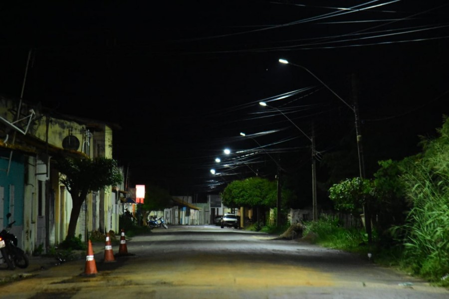 Prefeitura de Floriano avança no trabalho de modernização da iluminação pública 