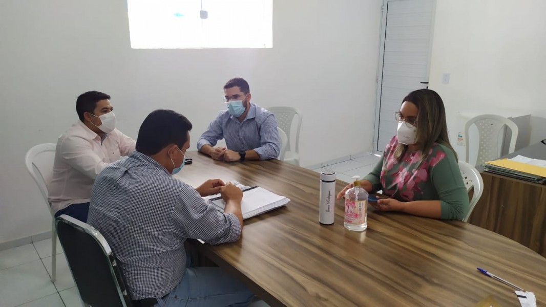 SMS de Floriano e OAB firmam parceria para imunizar advogados contra a gripe Influenza