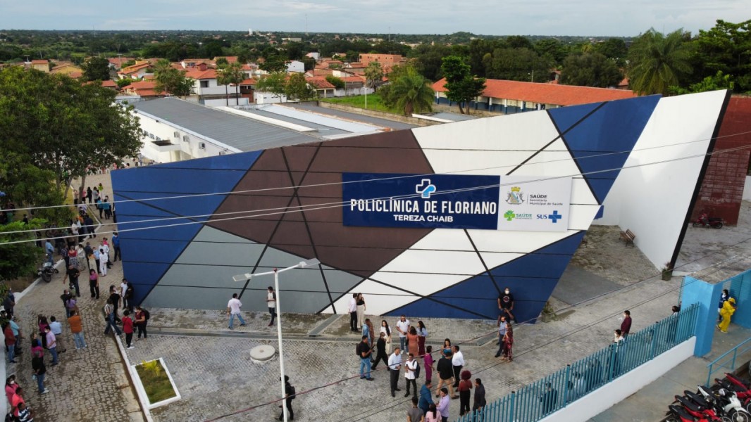 Prefeito Joel entrega a maior policlínica do interior do Piauí 