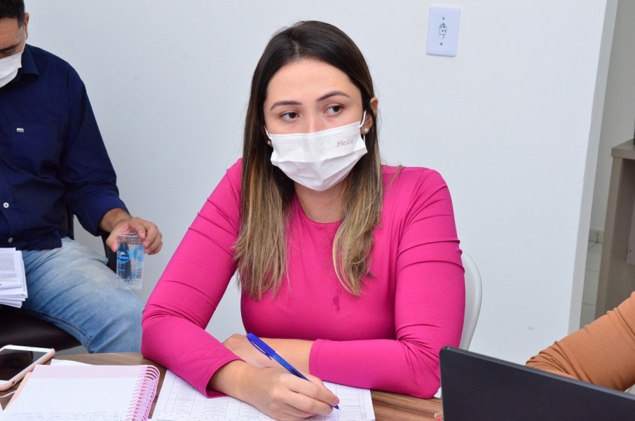 Saúde e Finanças discutem investimentos na Policlínica de Floriano