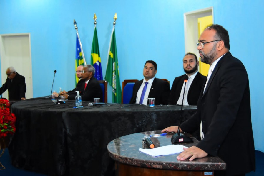 OAB do Piauí é homenageada em sessão solene na Câmara Municipal de Floriano 