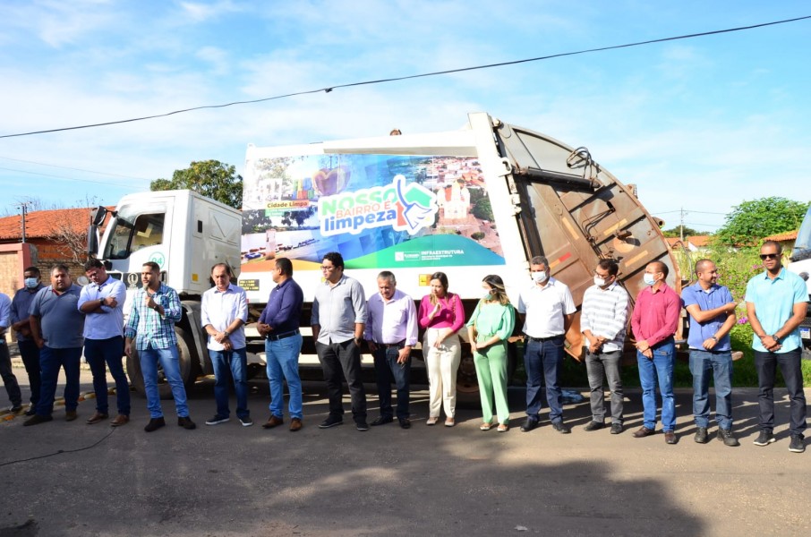 Prefeito Antônio Reis abre a campanha 'Nosso bairro é Limpeza'