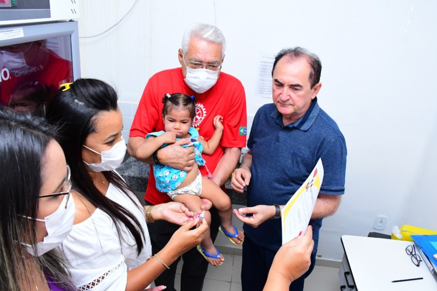 Floriano aplica quase mil doses de vacina contra poliomielite no Dia D
