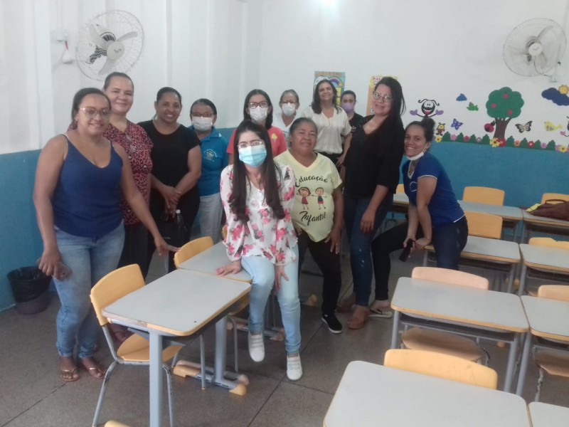 Coordenação de Saúde Mental realiza oficina com equipe pedagógica da Escola Iracema Miranda