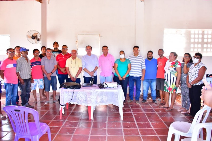 Prefeitura promove Curso de Manejo de Galinha Caipira na comunidade Rio Branco 