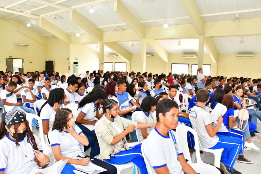 Prefeitura de Floriano realiza segundo aulão de revisão para alunos da rede municipal