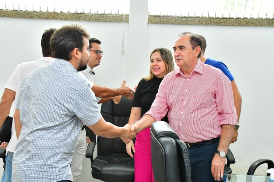 Prefeitura de Floriano e HTN firmam parceria para ampliar  rede de atendimento em Floriano